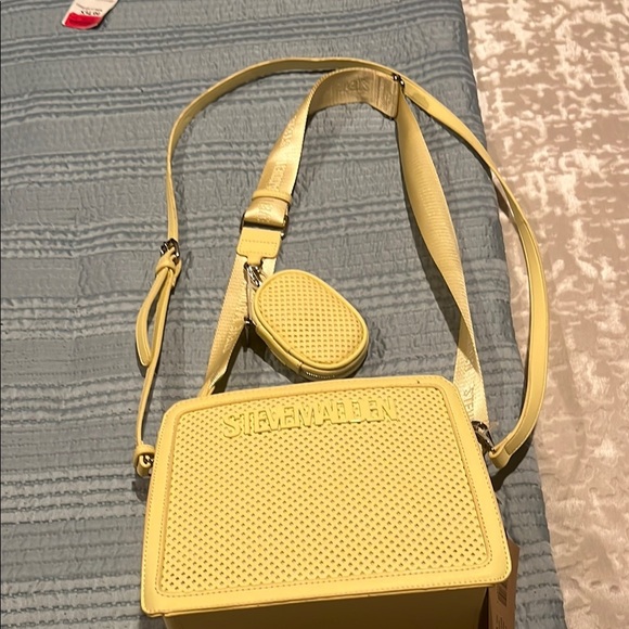 Steve Madden Yellow Crossbody Bag with Textured Design - Picture 1 of 10
